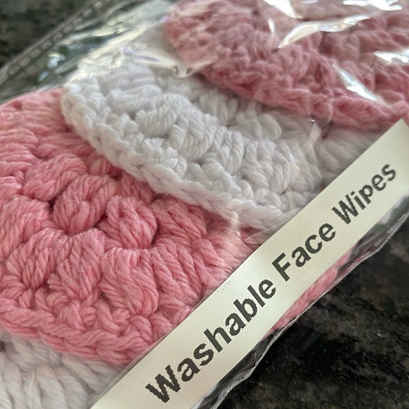1 PACK -Washable Face Wipes ‘Elegance in Stitches’ - Picture 3 of 4